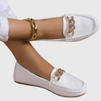Edurne · Mocasín plano con hebilla de rombo