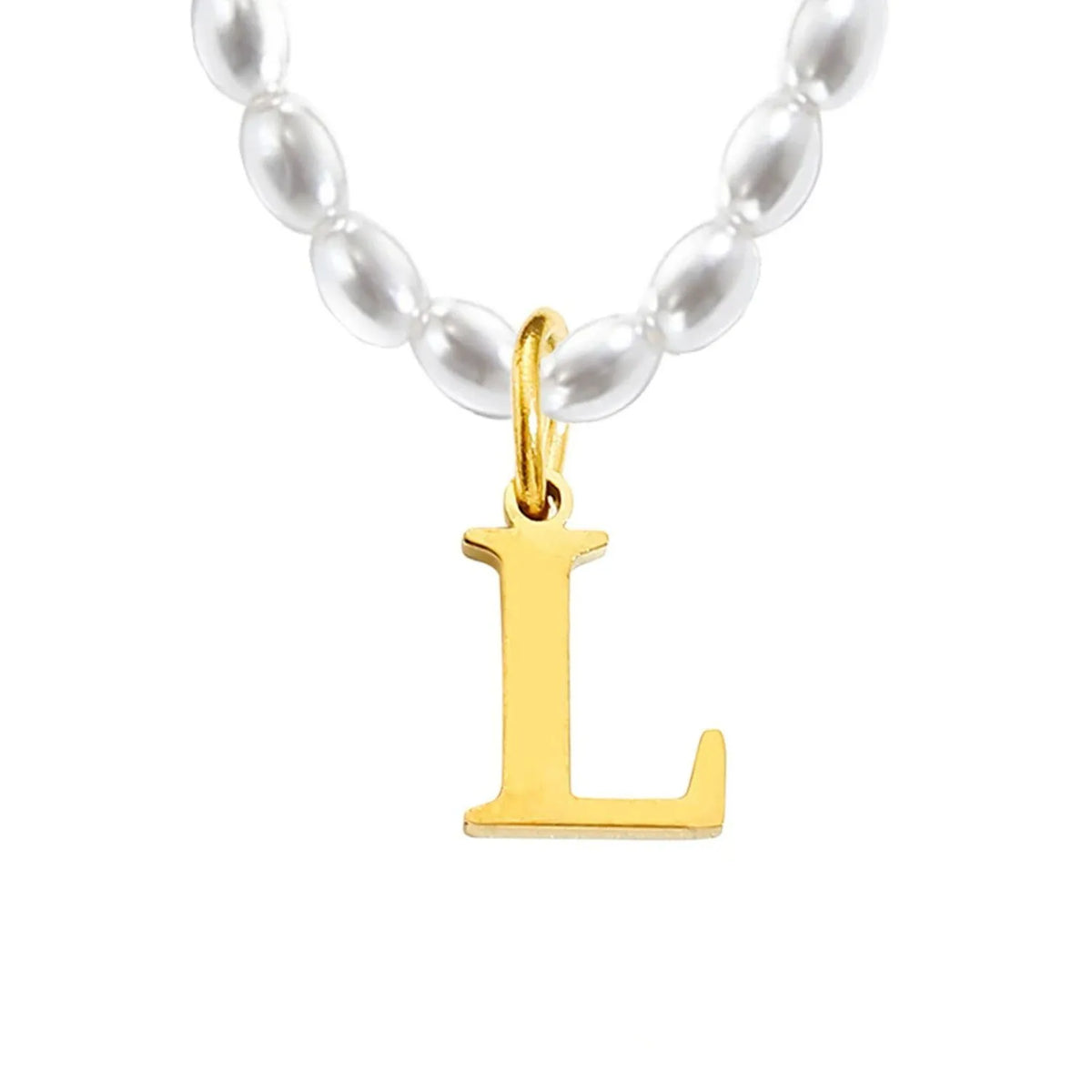Elara · Collar de perlas con inicial