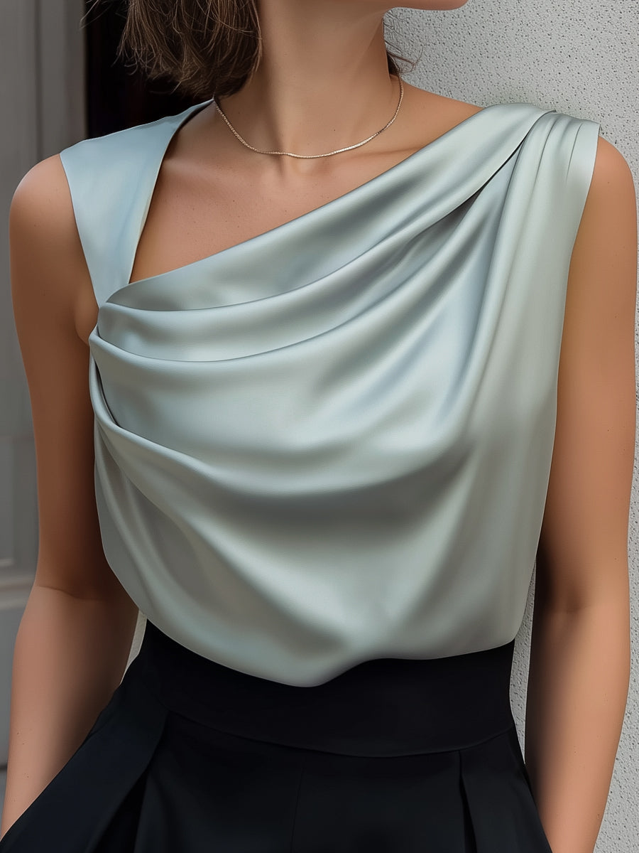 Blusa de satén sin mangas con escote drapeado