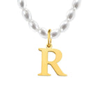 Elara · Collar de perlas con inicial