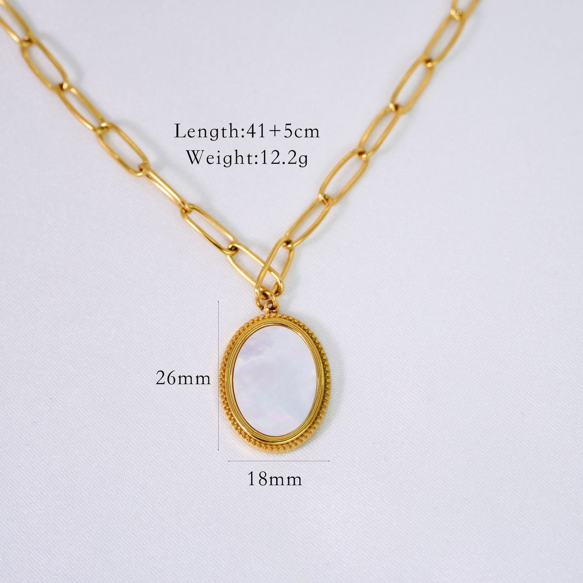 Nancy · Collar