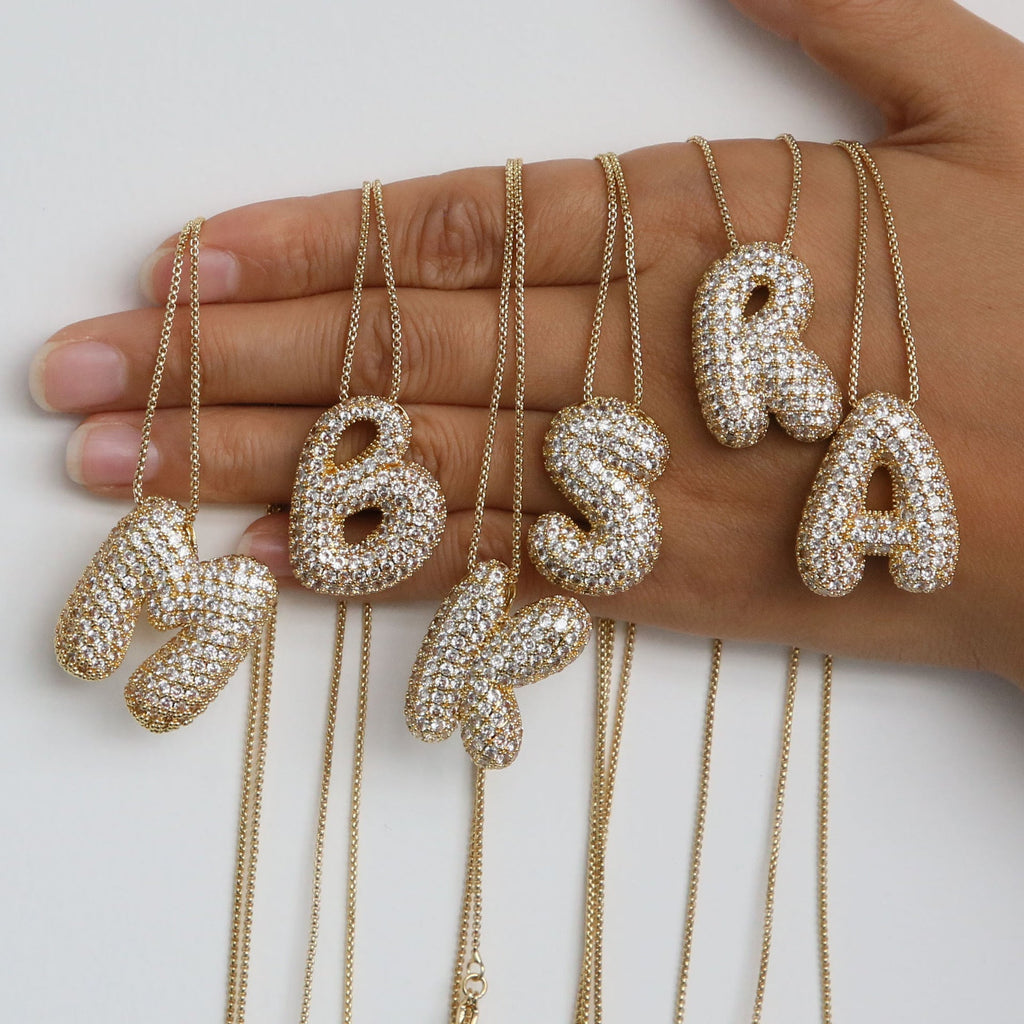 Hailey · Collar con inicial