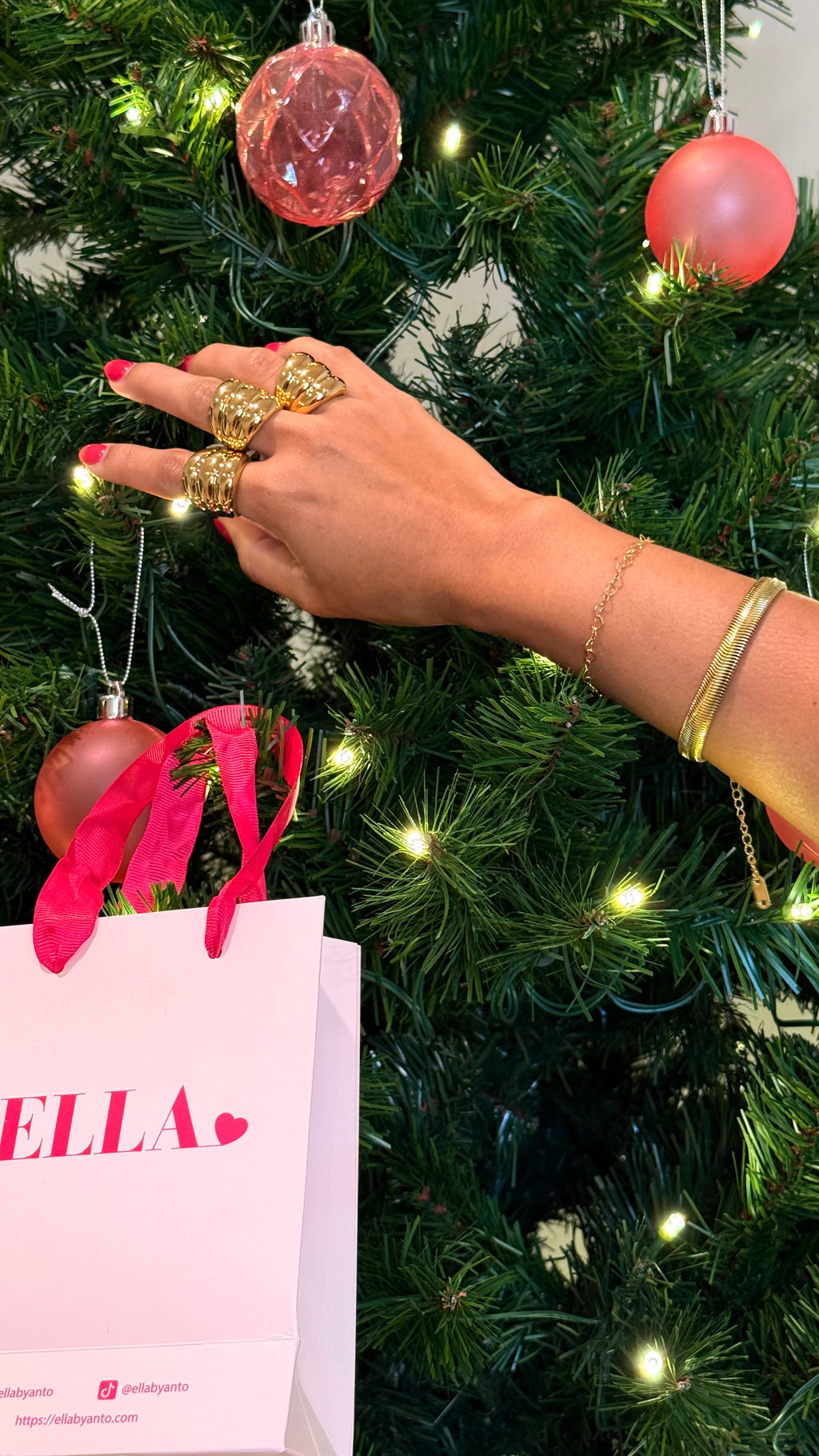 Lola · Anillo serpiente