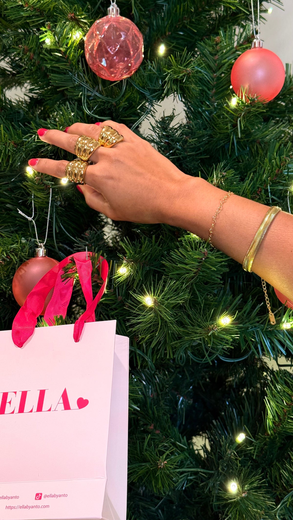 Lola · Anillo serpiente