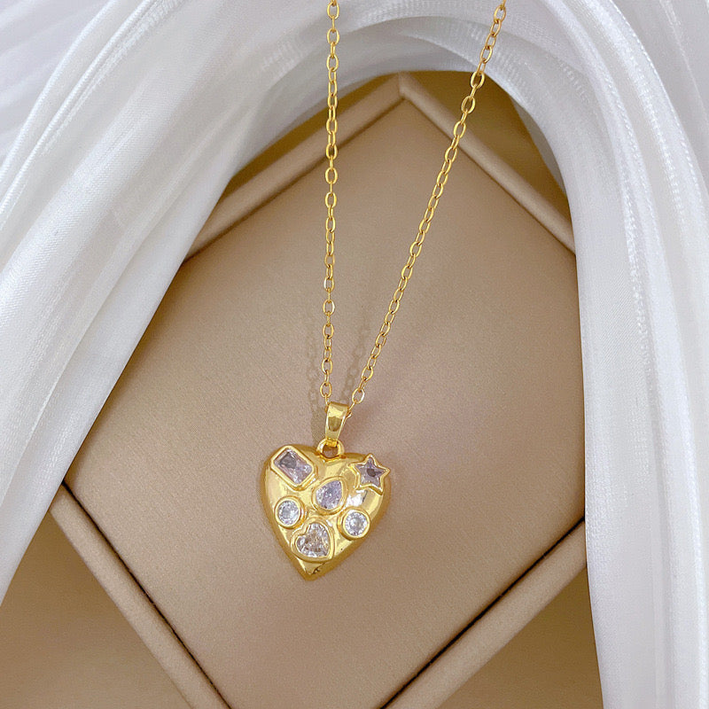 Hada · Collar
