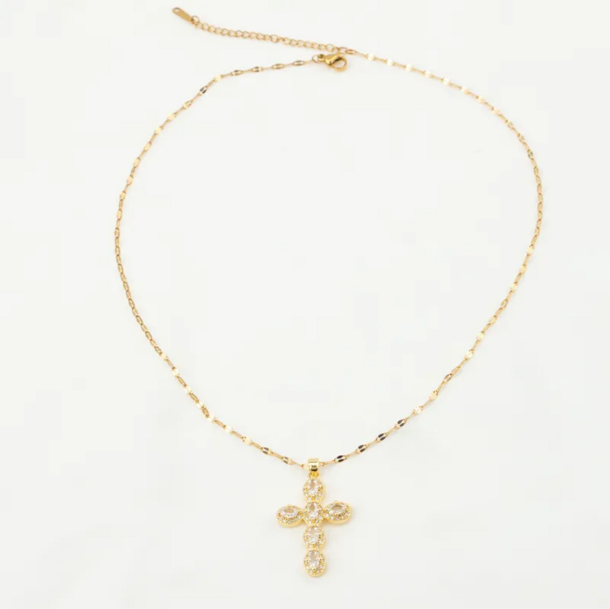Cruz · Collar