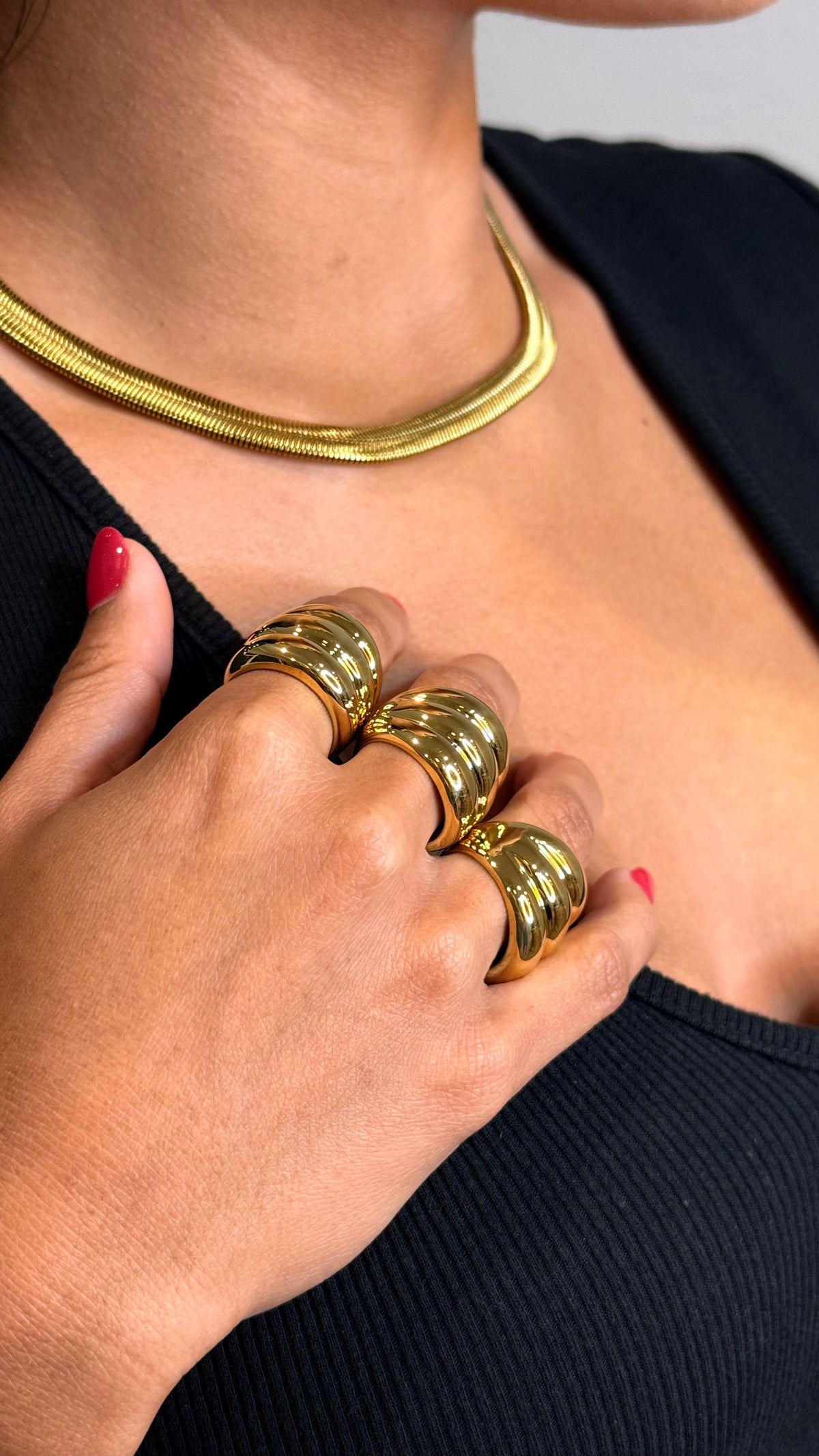 Lola · Anillo serpiente