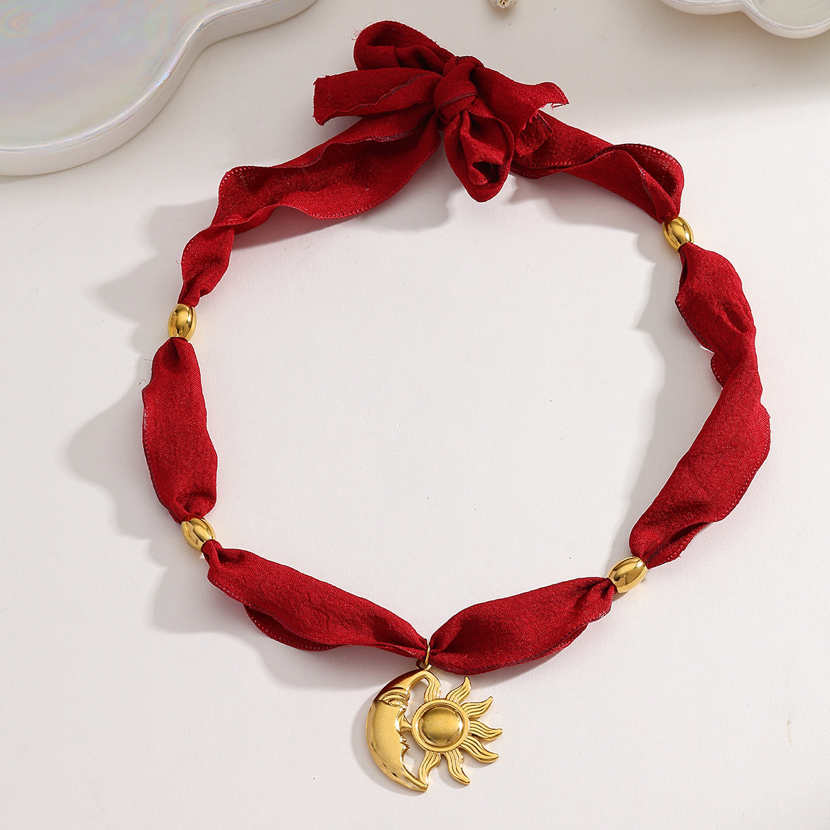 Amalfi · Collar