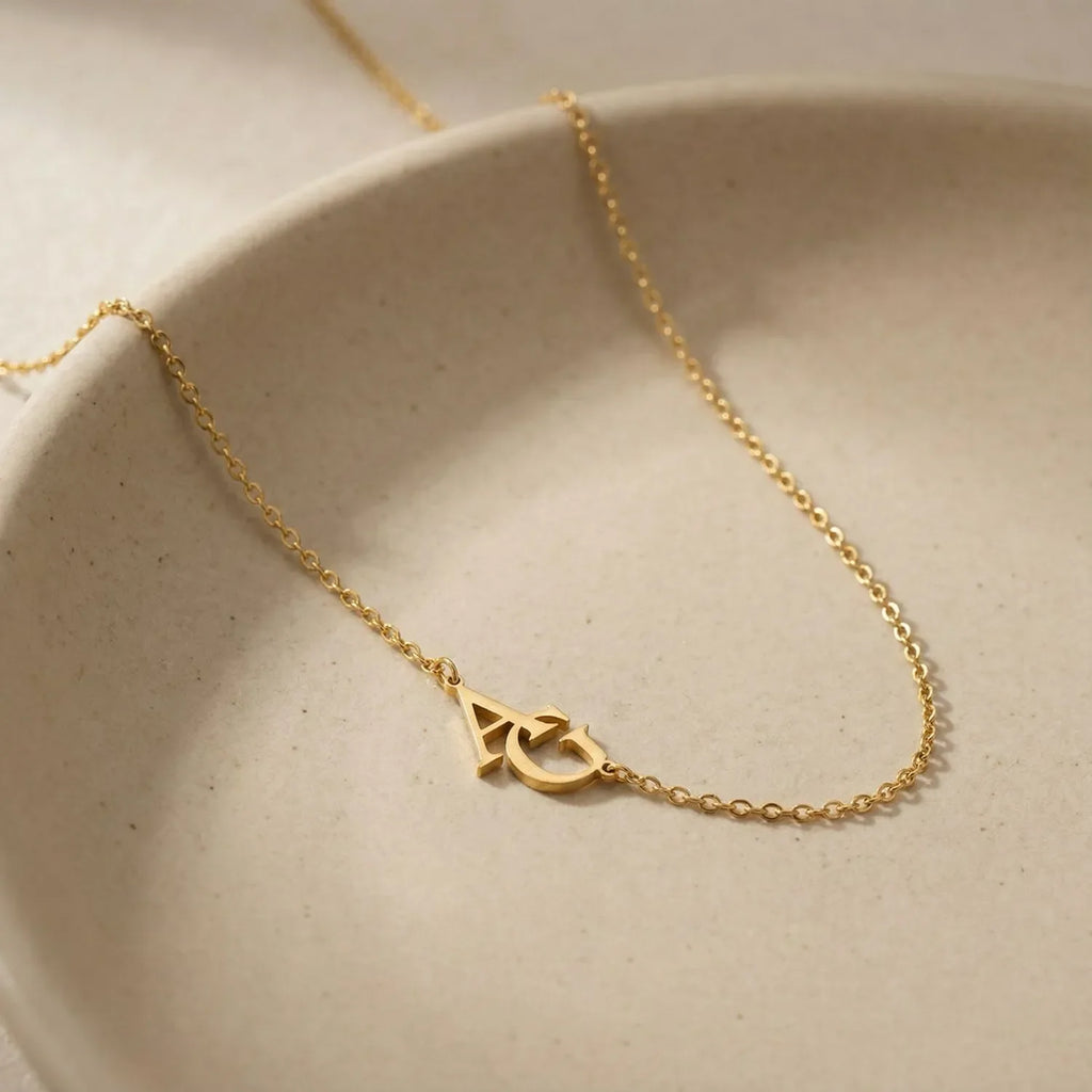 Avelin · Collar con iniciales