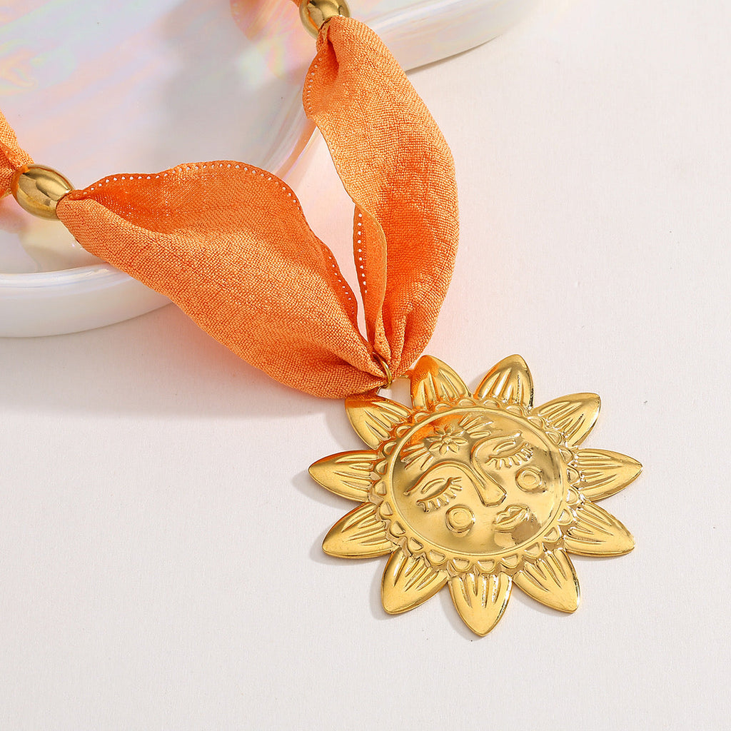 Amalfi · Collar