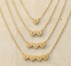 Adore Collar con corazones