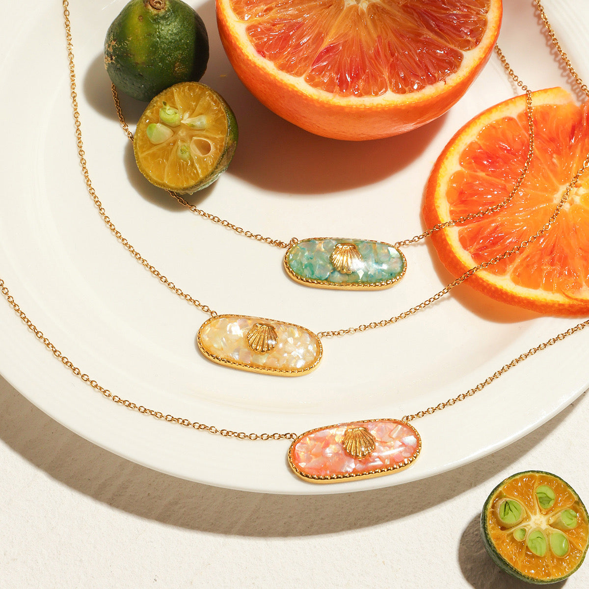 Coralia · Collar