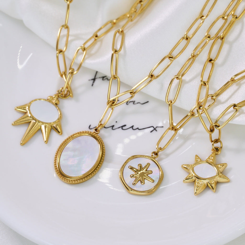 Nancy · Collar