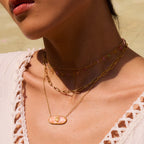 Coralia · Collar