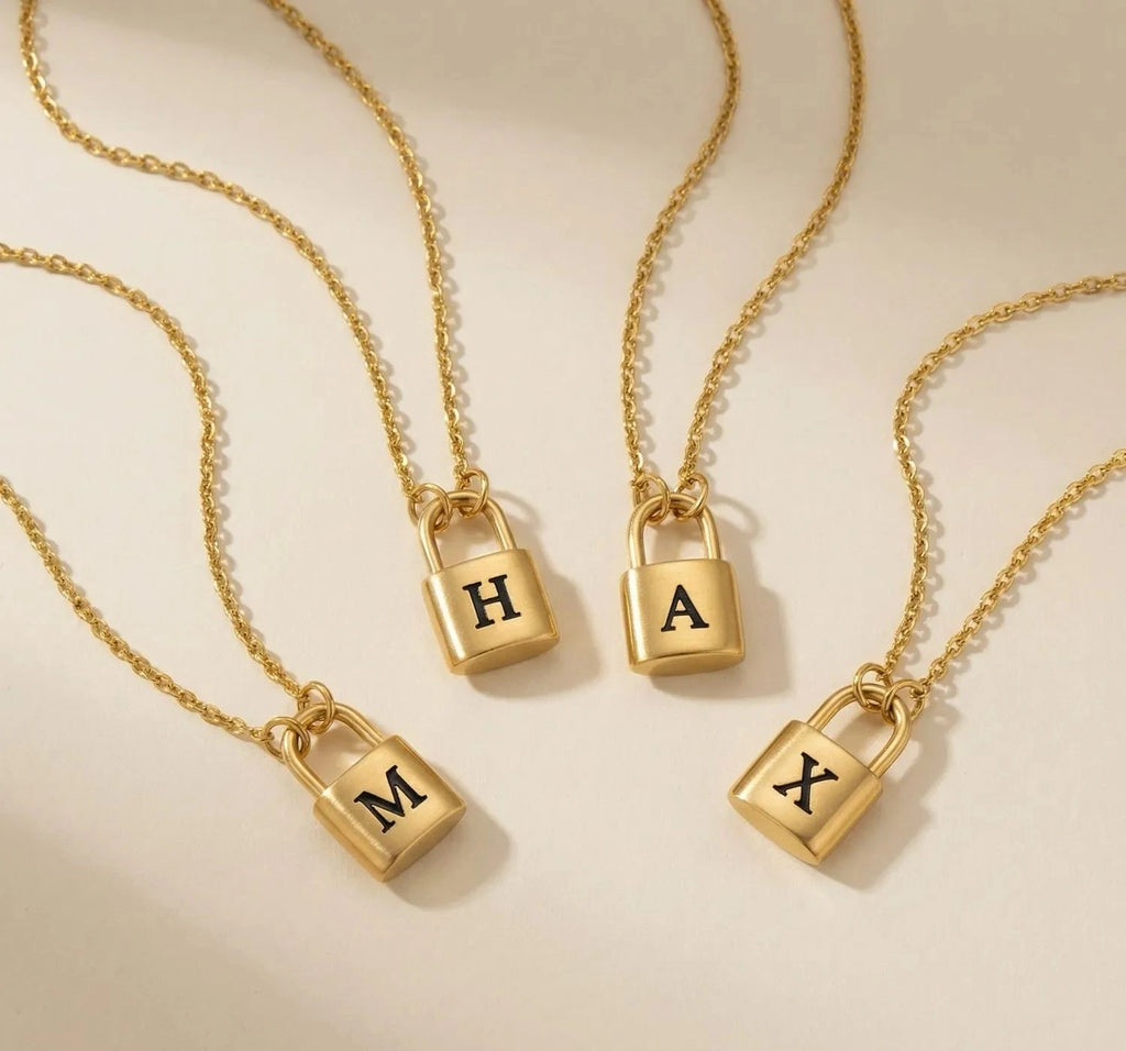 Cléa - padlock necklace