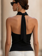 Veda · Top halter con nudo
