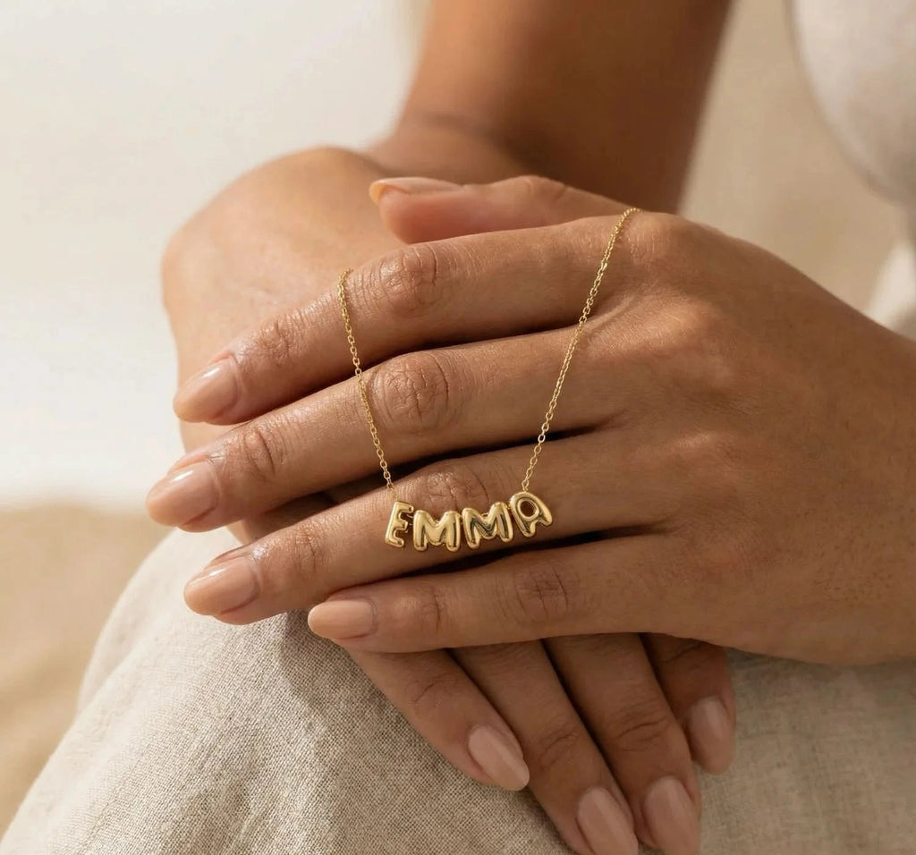 Elvira - name necklace