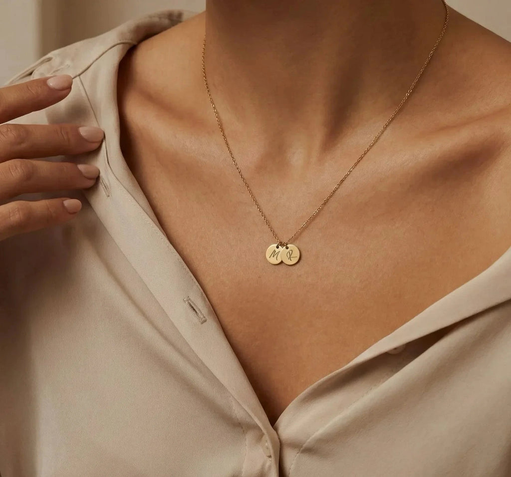 Evelien Collar con colgante grabado