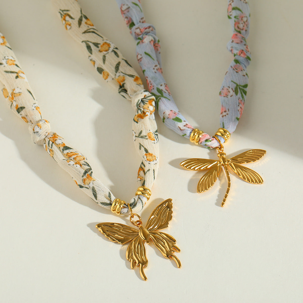 Mariquita · Collar
