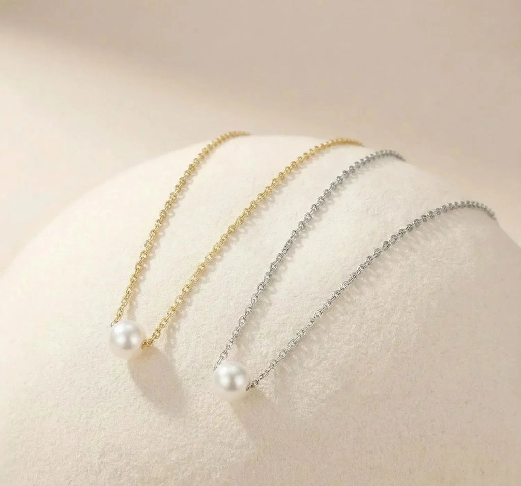 Fiona - pearl necklace