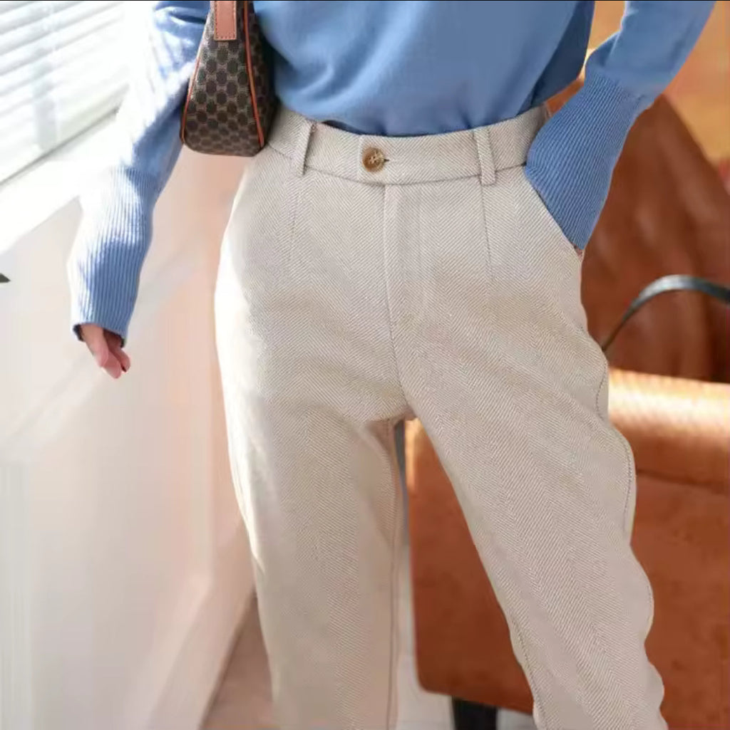 PANTALÓN ENTALLADO