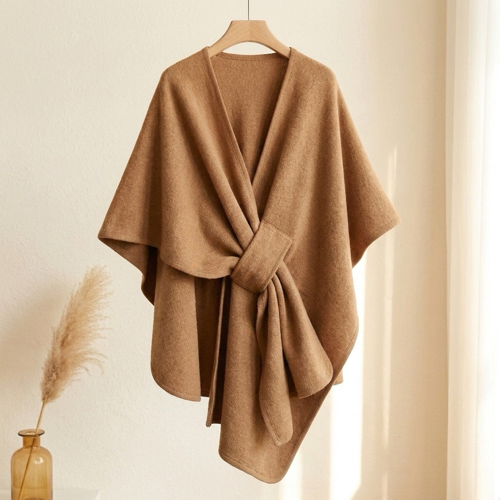 Poncho chal largo Mila en camel, vista frontal