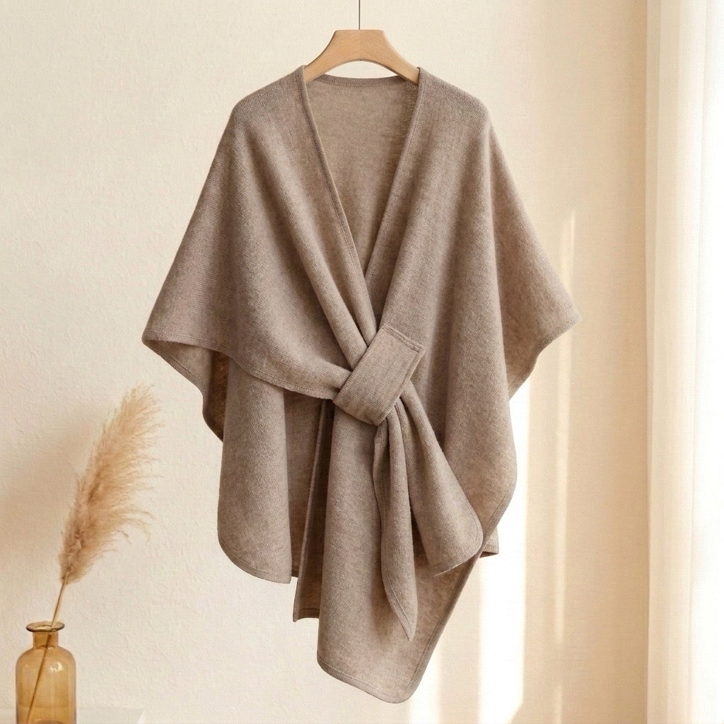 Poncho chal largo Mila en topo, vista frontal