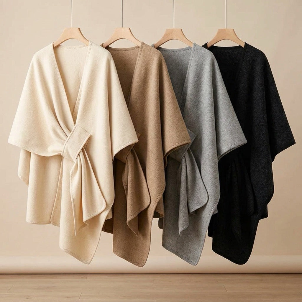 Poncho chal largo Mila en varios colores colgados