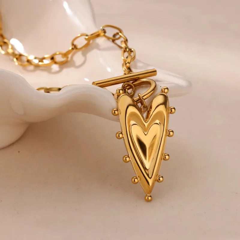 Mariana · Collar