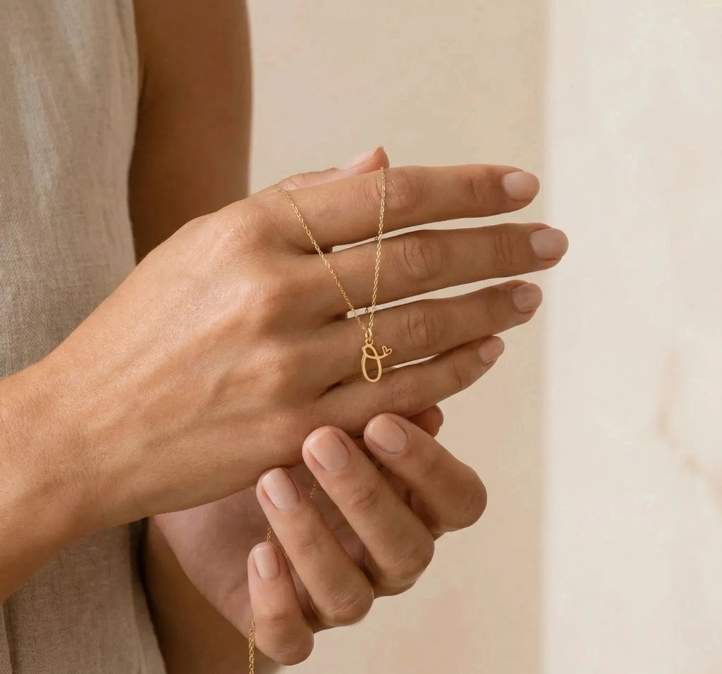 Marise Collar con inicial