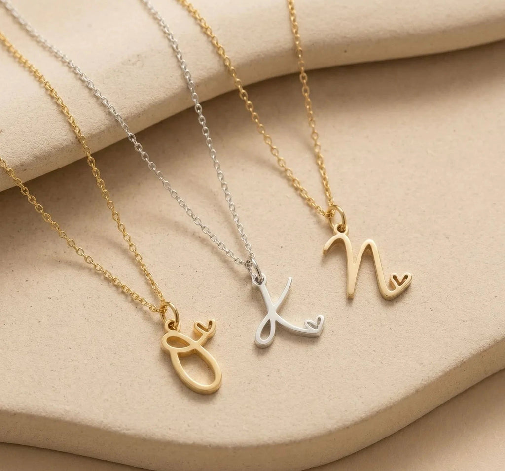 Marise Collar con inicial