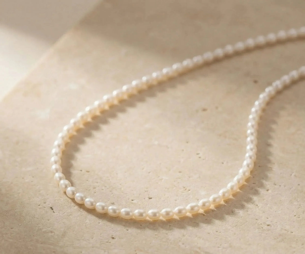 Perlina - pearl necklace