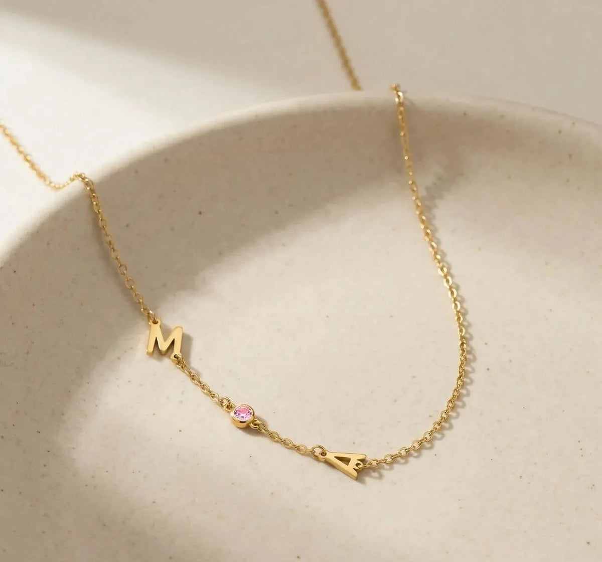 Sideways Collar con piedras de nacimiento