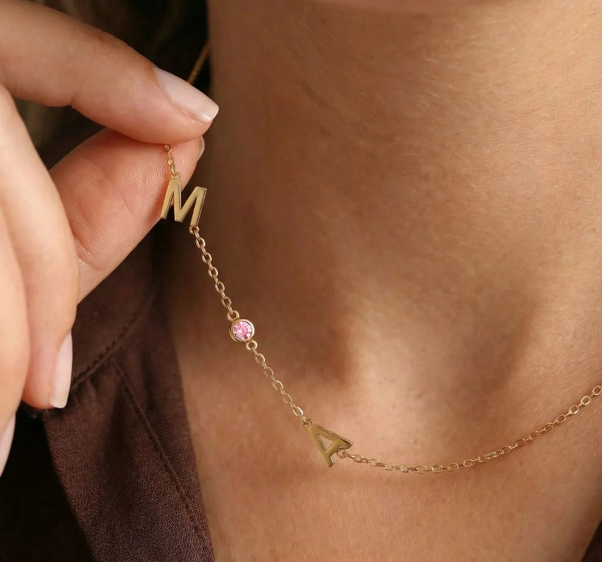 Sideways Collar con piedras de nacimiento