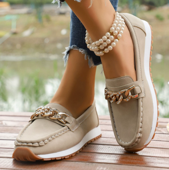 Eva · Mocasín con hebilla de rombo y plantilla anatómica