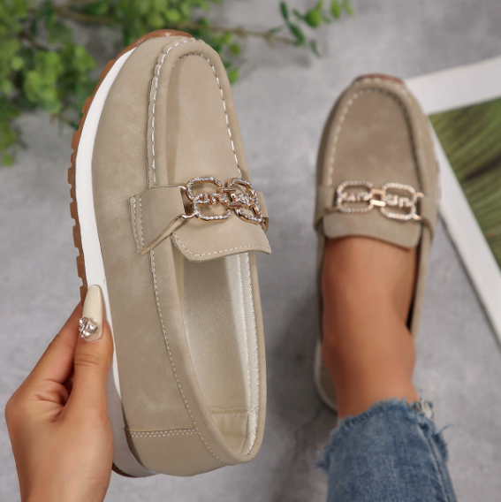 Esmeralda · Mocasín con hebilla de rombo