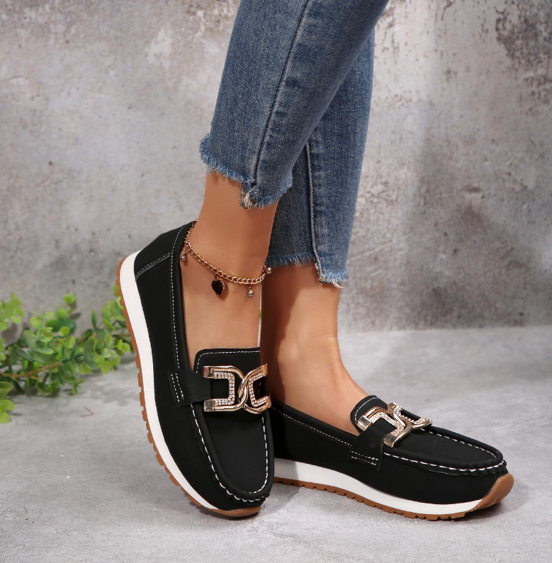 Esmeralda · Mocasín con hebilla de rombo
