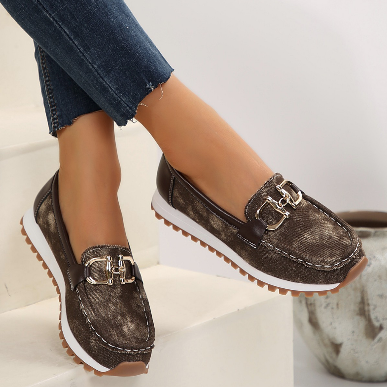 Elisa · Mocasín híbrido con hebilla