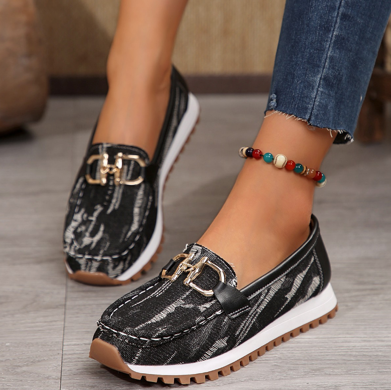 Elisa · Mocasín híbrido con hebilla