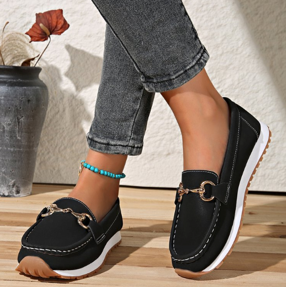 Elvira · Mocasín plano con hebilla