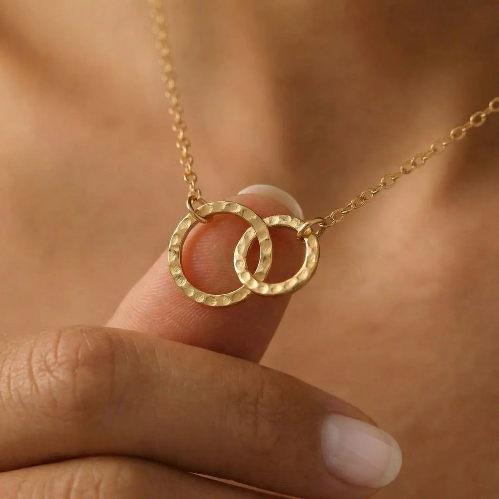 Taylor Twins · Collar de cadena