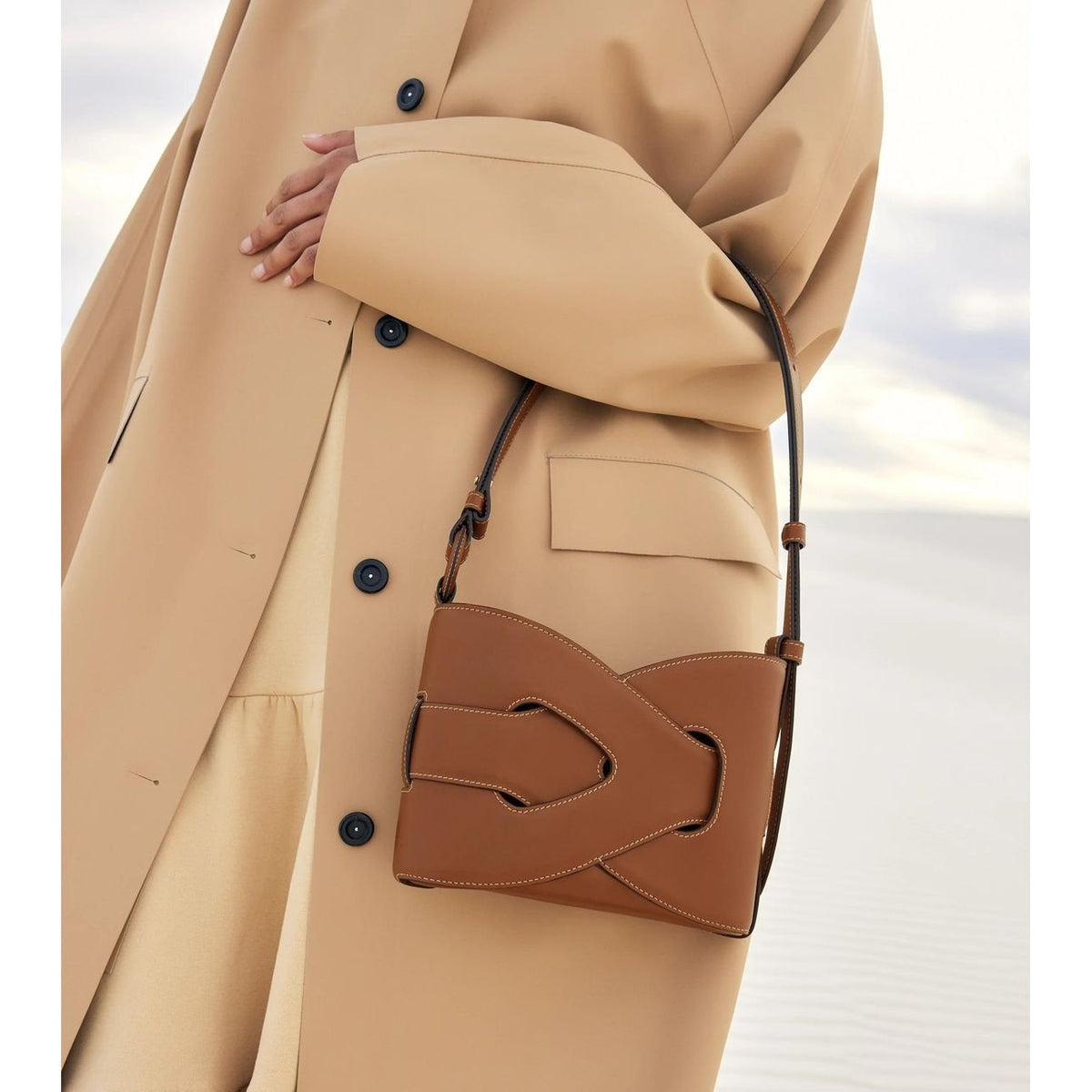 Vera · Bolso con asas y bandolera