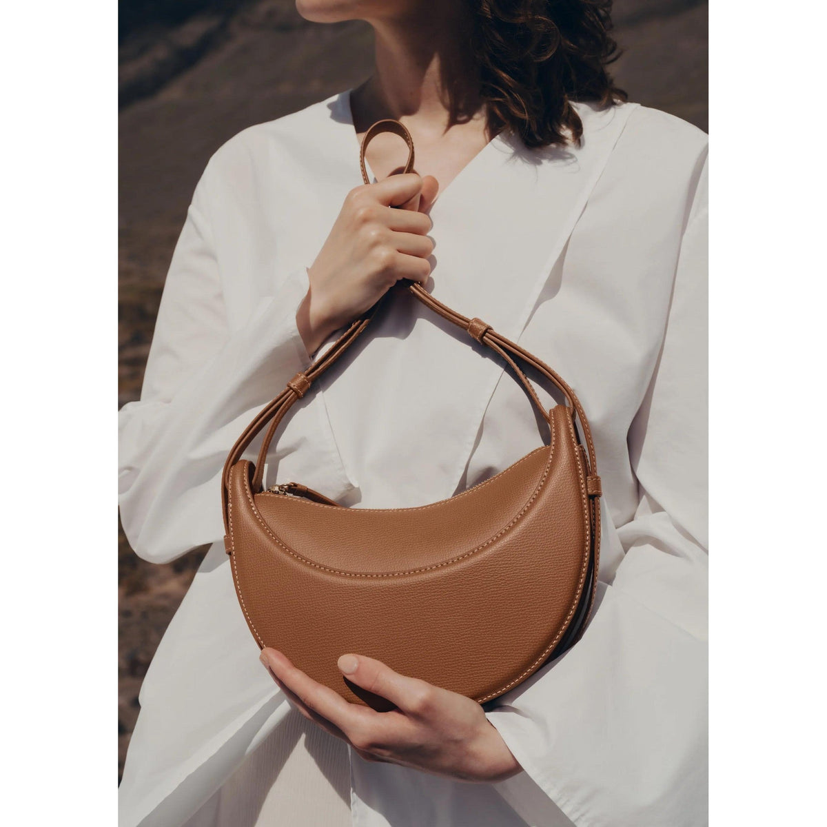 Amara · Bolso con asa y bandolera