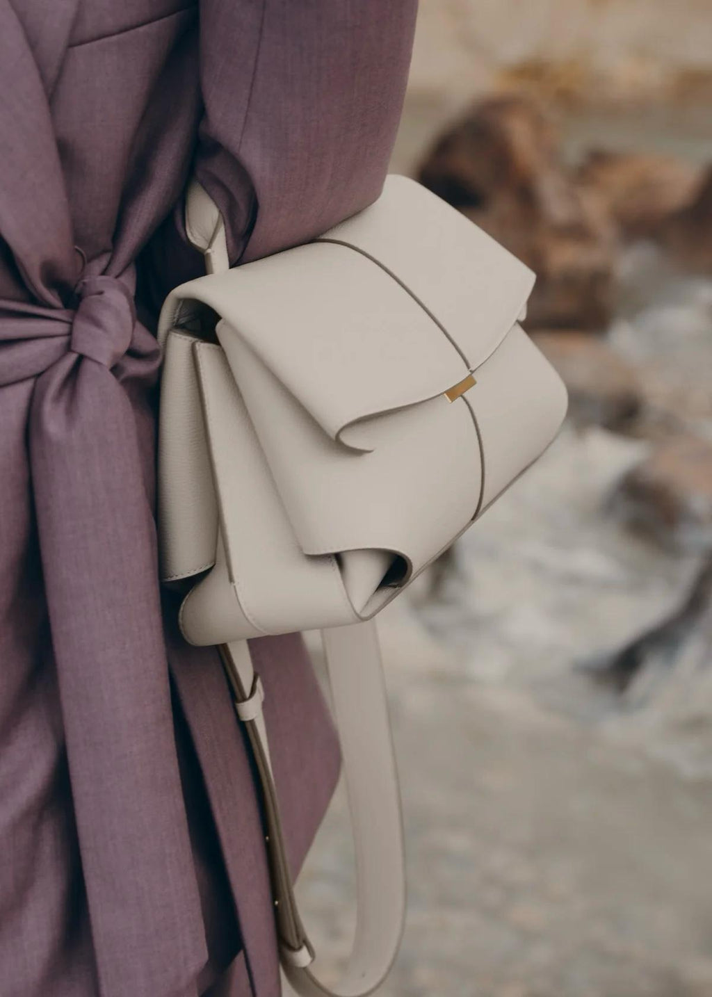 Aria · Bolso con bandolera ajustable