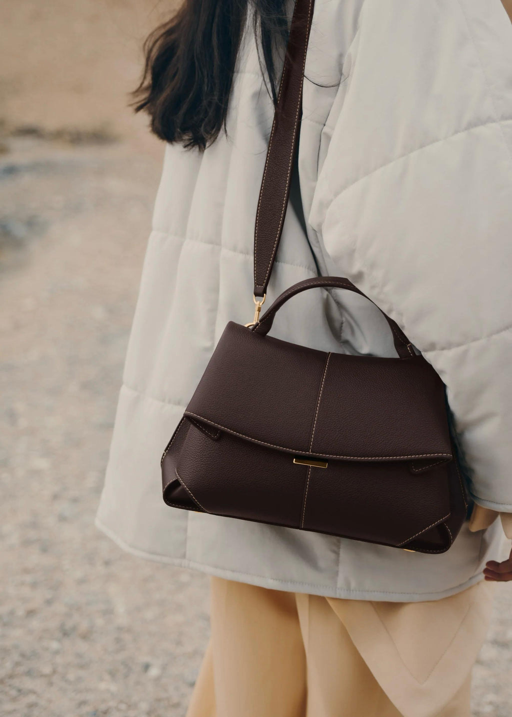 Aria · Bolso con bandolera ajustable