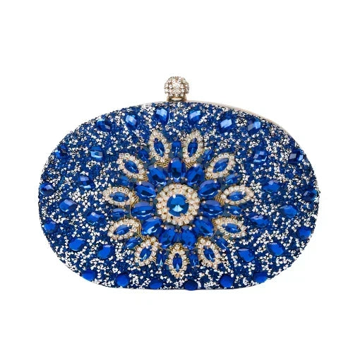 Celeste · Clutch con strass y detalle de nudo