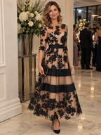 Adeline · Vestido midi de encaje floral