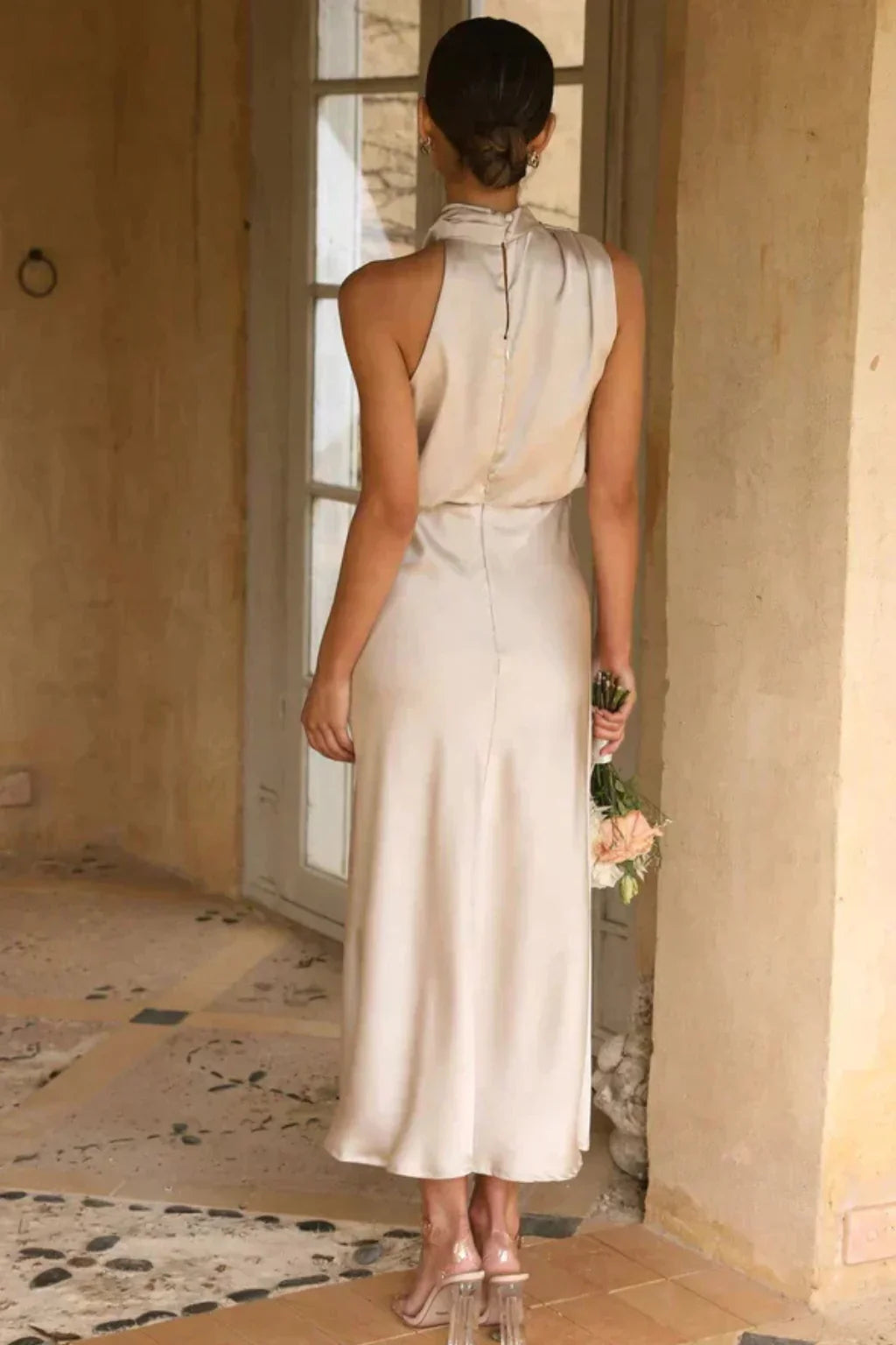 Amélie · Vestido midi halter con escote drapeado