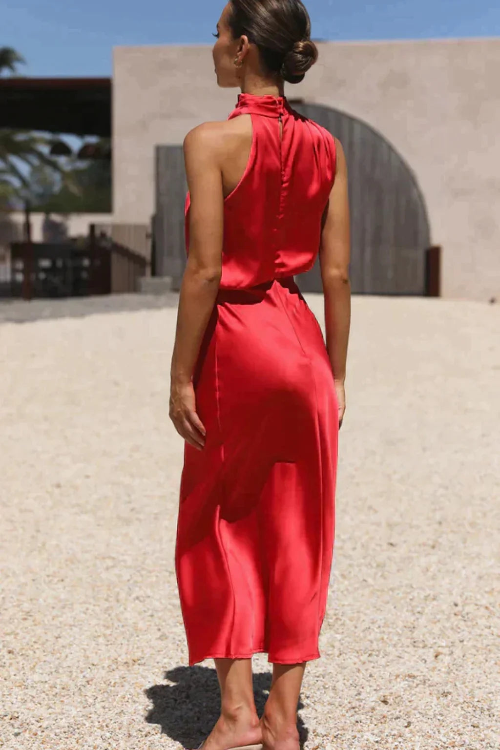 Amélie · Vestido midi halter con escote drapeado