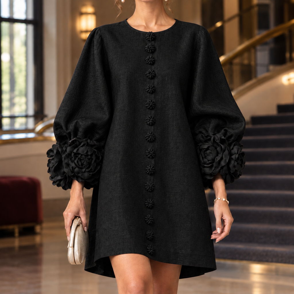Kiera · Vestido corto negro con puños florales